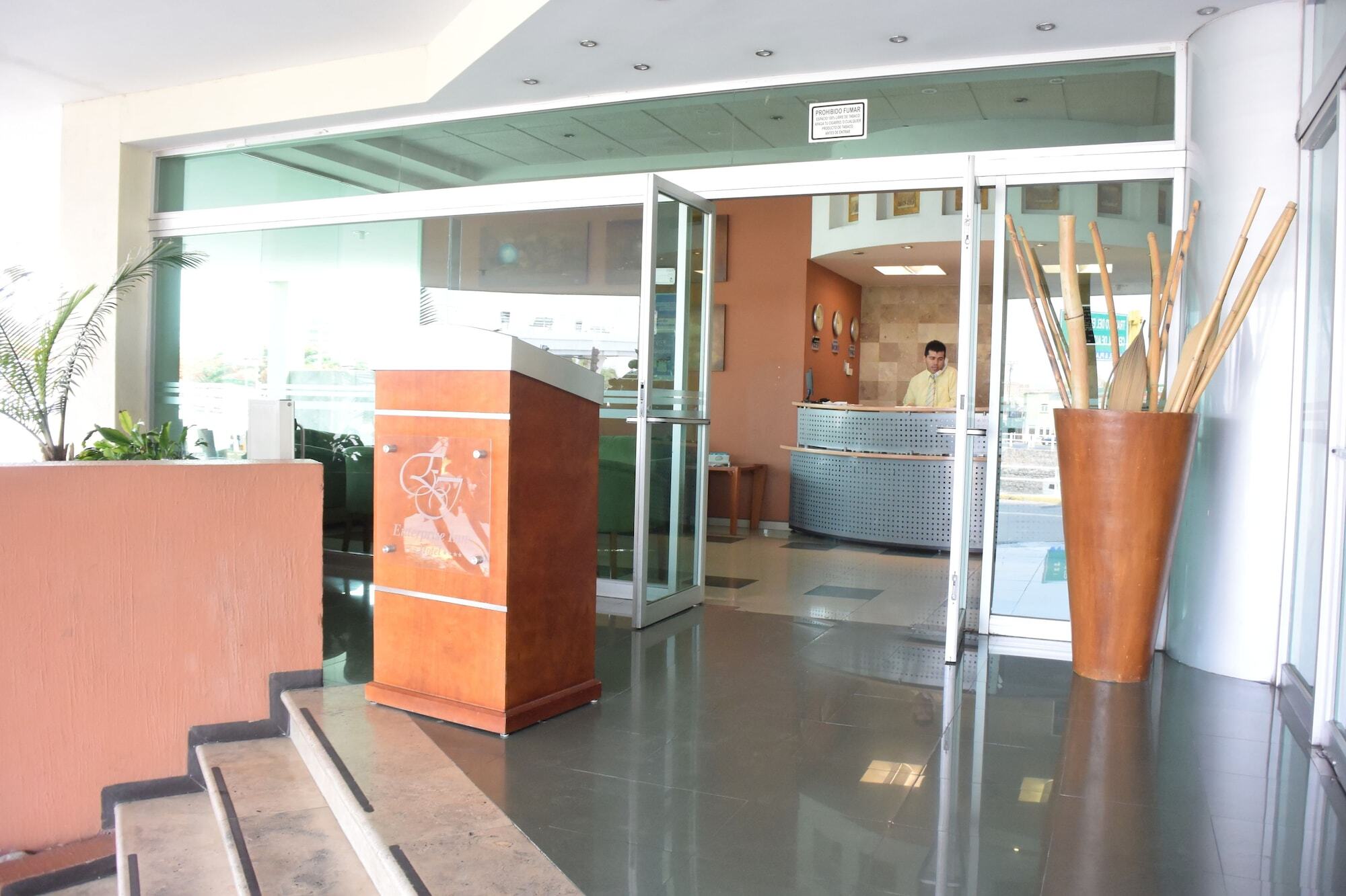 Mision Leon Hotel Exterior photo